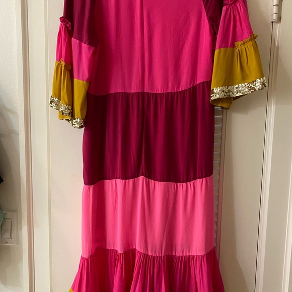 Figure xs silk lined colorblock loose fit dress - Picture 8 of 8